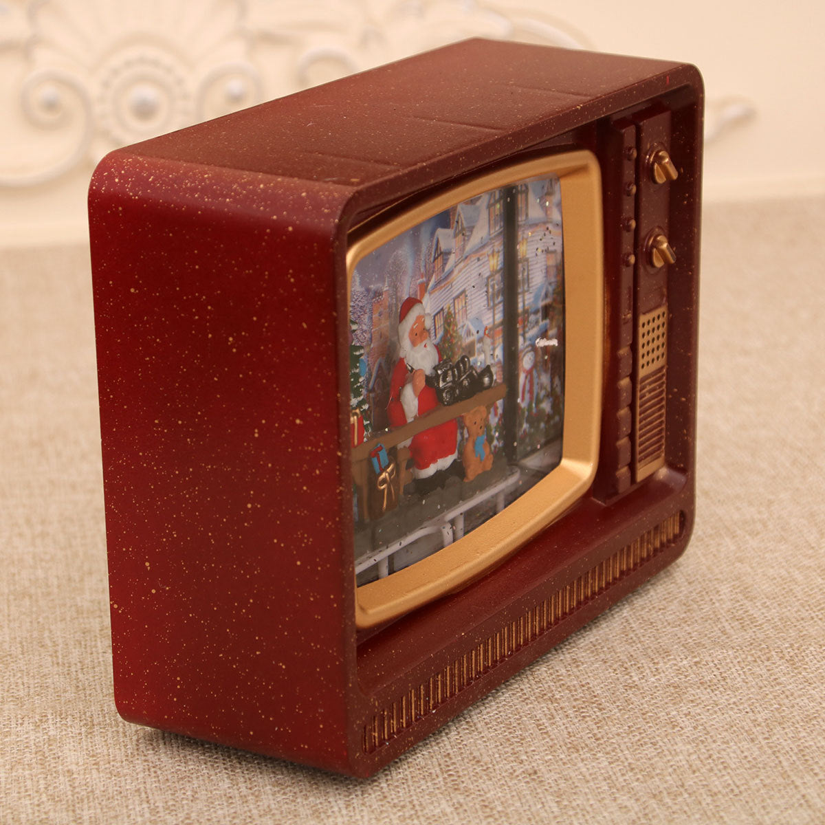 Retro Christmas TV – Automatic Snowfall, Warm LED Glow & Santa Scene